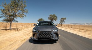 2023 RX 450h+ 
