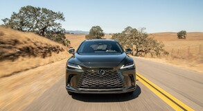 2023 RX 450h+ 