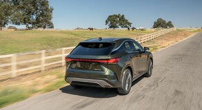 2023 RX 450h+ 