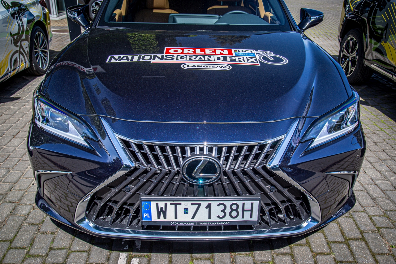TOYOTA CENTRAL EUROPE, TOYOTA RADOŚĆ I LEXUS WARSZAWA RADOŚĆ OFICJALNYMI PARTNERAMI LANG TEAM. FLOTA ORLEN WYŚCIGU NARODÓW ODEBRANA 