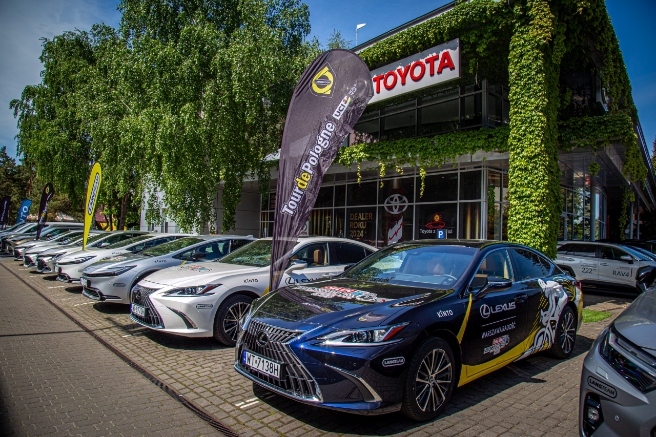 TOYOTA CENTRAL EUROPE, TOYOTA RADOŚĆ I LEXUS WARSZAWA RADOŚĆ OFICJALNYMI PARTNERAMI LANG TEAM. FLOTA ORLEN WYŚCIGU NARODÓW ODEBRANA 