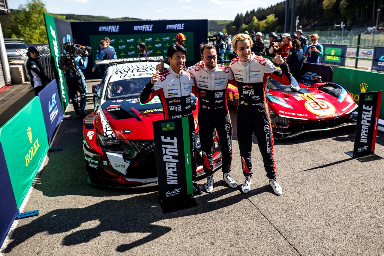 LEXUS W CZOŁÓWCE MISTRZOSTW ŚWIATA. HISTORYCZNE PODIUM I POLE POSITION
