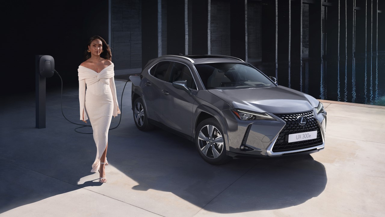 LEXUS UX 300e Z WIĘKSZĄ BATERIĄ I NOWYM SYSTEMEM MULTIMEDIALNYM JUŻ OD 262 900 ZŁ