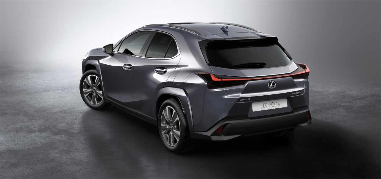 LEXUS UX 300e Z WIĘKSZĄ BATERIĄ I NOWYM SYSTEMEM MULTIMEDIALNYM JUŻ OD 262 900 ZŁ