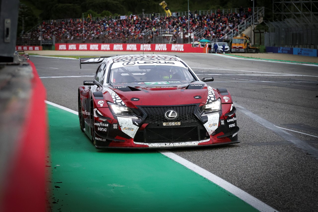 LEXUS RC F GT3 WRACA DO LE MANS. WYŚCIGOWE COUPE W 24-GODZINNYM KLASYKU