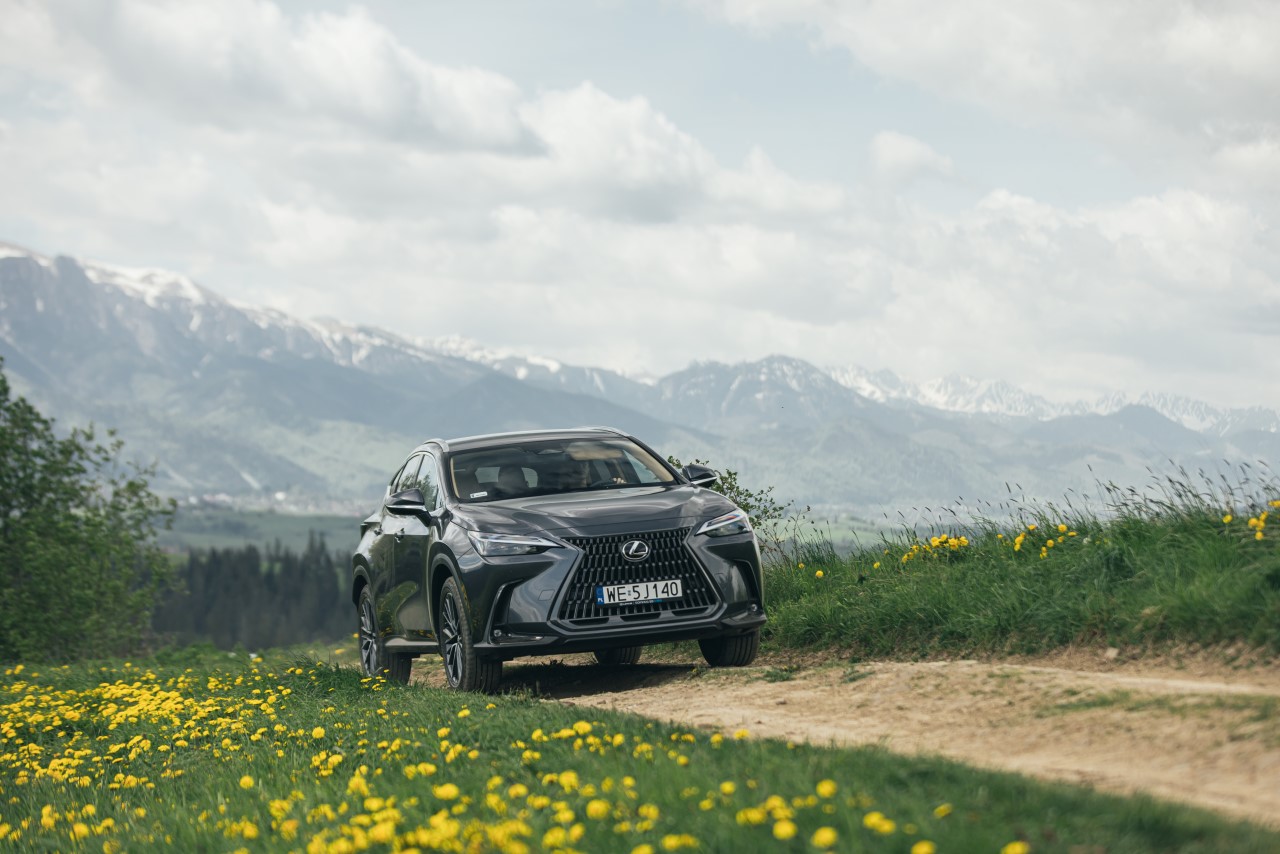 LEXUS NX NAJPOPULARNIEJSZYM MODELEM MARKI W EUROPIE W 2022 ROKU