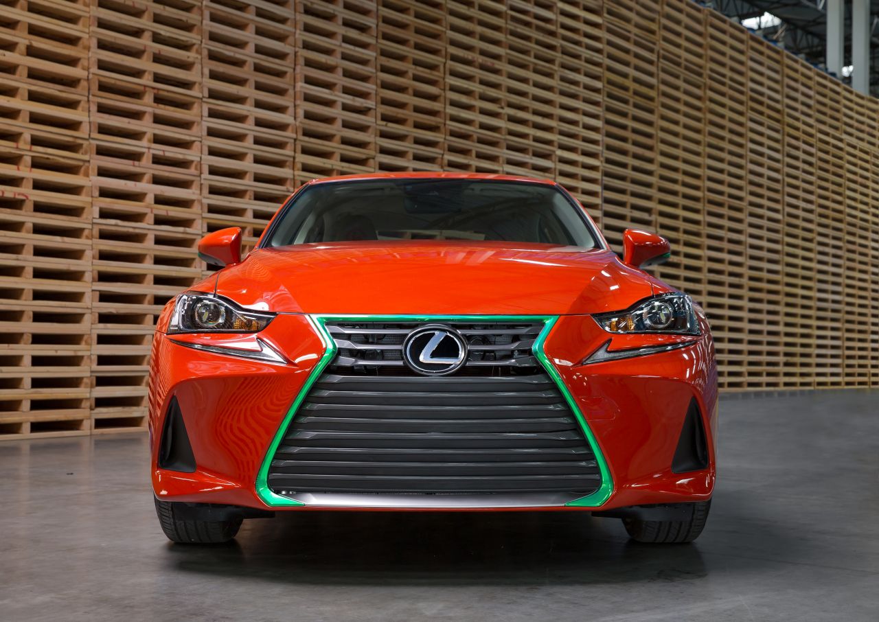 Lexus IS na ostro w Los Angeles