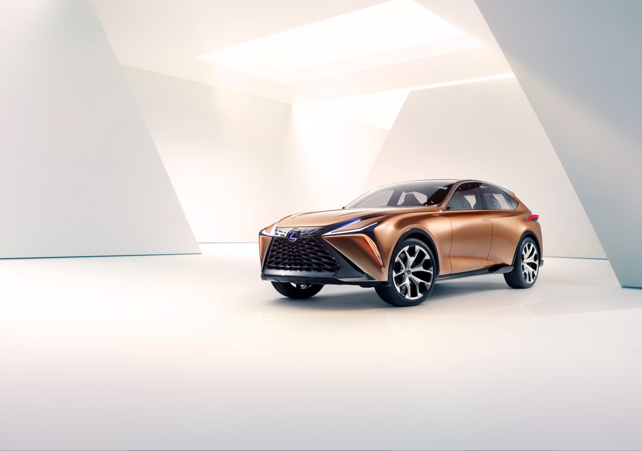 Lexus przedstawia nowy flagowy luksusowy crossover Lexus LF-1 Limitless 