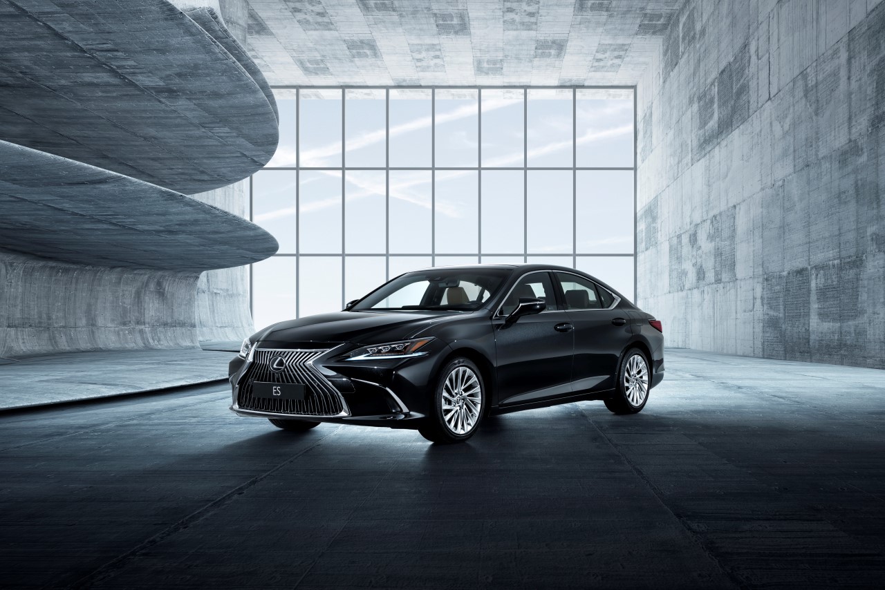 Nowy Lexus ES: luksusowy sedan wkracza do Europy