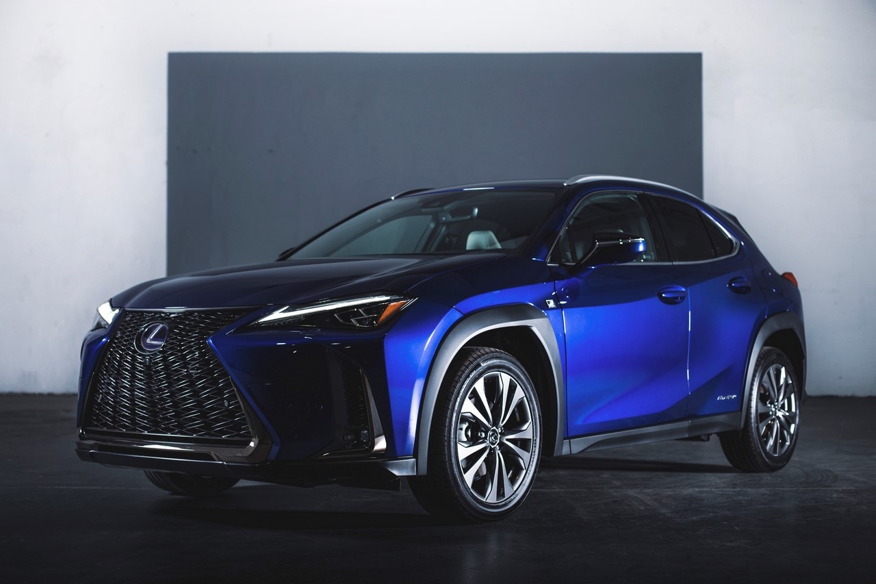 Nowy crossover Lexus UX w przedsprzedaży