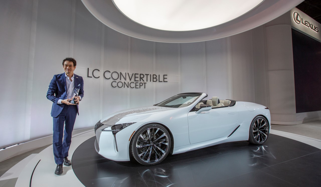 LEXUS LC CONVERTIBLE CONCEPT Z NAGRODĄ EYESON DESIGN NA TARGACH W DETROIT