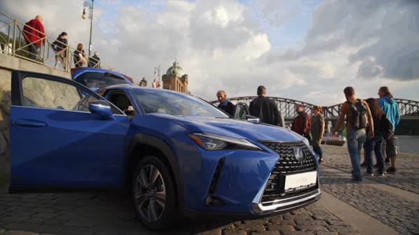 Auta na náplavce 2021