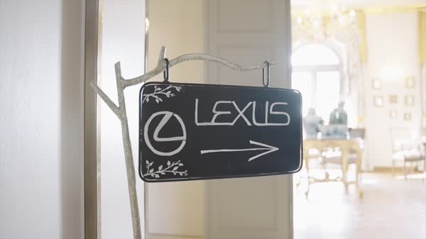 Lexus NX - Chateu Mcely 