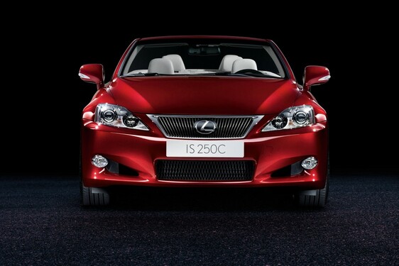 2008 Paris Motor Show – Lexus IS C