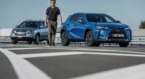 Lexus RX 400h vs. Lexus UX 250h: ennyit fejlődött a Lexus öntöltő hibrid elektromos hajtása 15 év alatt