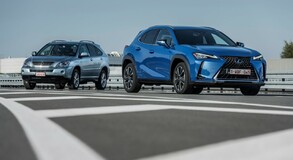 Lexus RX 400h vs. Lexus UX 250h: ennyit fejlődött a Lexus öntöltő hibrid elektromos hajtása 15 év alatt