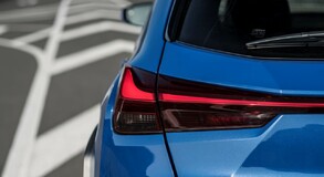 Lexus RX 400h vs. Lexus UX 250h: ennyit fejlődött a Lexus öntöltő hibrid elektromos hajtása 15 év alatt