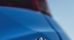 Lexus RX 400h vs. Lexus UX 250h: ennyit fejlődött a Lexus öntöltő hibrid elektromos hajtása 15 év alatt