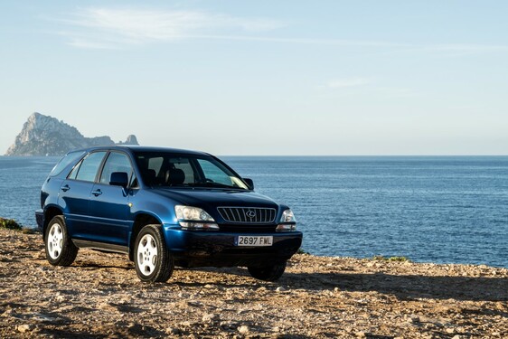 Lexus RX 300 1st generation