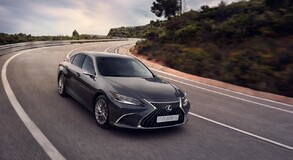 Lexus ES 2023