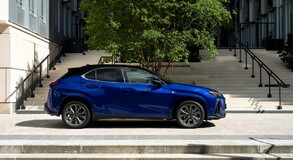 Lexus UX 2024