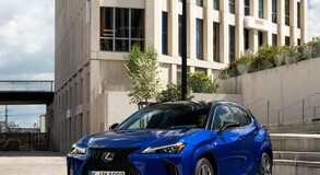 Lexus UX 2024