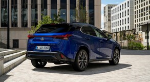 Lexus UX 2024