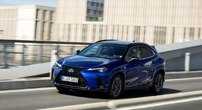 Lexus UX 2024