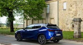 Lexus UX 2024