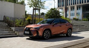 Lexus UX 2024