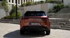 Lexus UX 2024