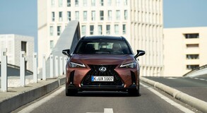 Lexus UX 2024