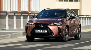 Lexus UX 2024