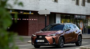 Lexus UX 2024