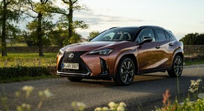 Lexus UX 2024