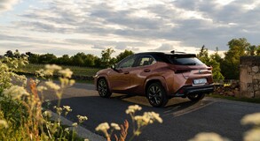 Lexus UX 2024