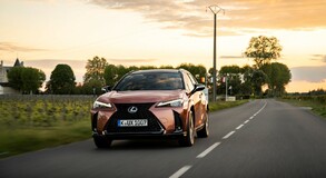 Lexus UX 2024