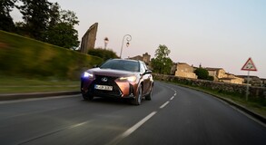 Lexus UX 2024