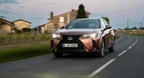 Lexus UX 2024