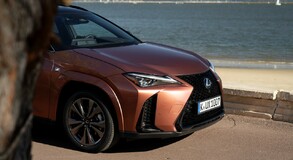 Lexus UX 2024