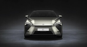 Lexus ES 2025
