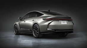 Lexus ES 2025