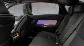 Lexus ES 2025