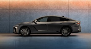 Lexus ES 2025
