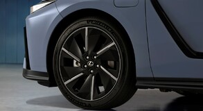 Lexus ES 2025
