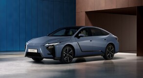 Lexus ES 2025
