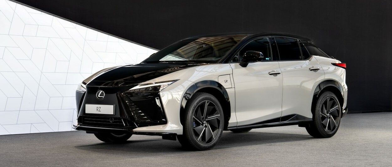 LEXUS JE LÍDROM  V OBLASTI INOVÁCIÍ TECHNOLÓGIÍ VOZIDIEL BEV, UVÁDZA NA TRH SYSTÉM ELEKTRONICKÉHO RIADENIA A VIRTUÁLNY SYSTÉM MANUÁLNEHO RADENIA