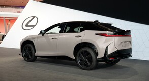 Lexus RZ 2025