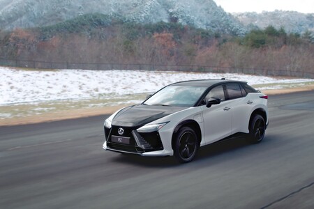A technológiai innovátor Lexus bevezeti a ’steer by wire’ kormányzást és a virtuális kézi sebességváltót 