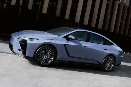 A modell történetében először akkumulátoros elektromos hajtással is elérhető lesz a vadonatúj Lexus ES 
